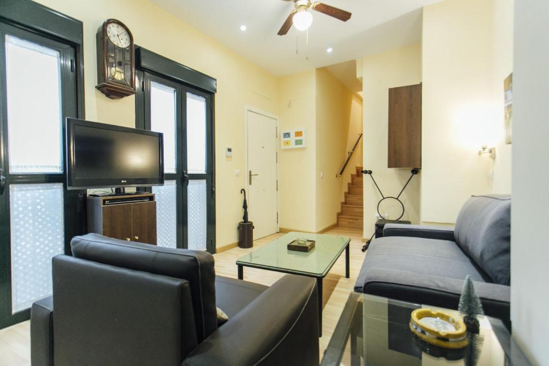 Bright Duplex W/ Terrace Apartment Seville Exterior photo